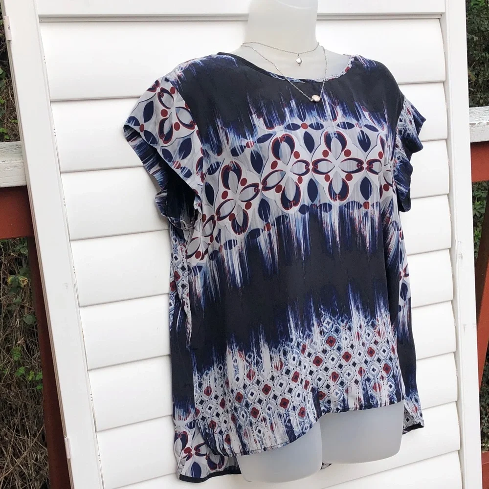 Tianello Navy and White Patterned Blouse - Picture 2 of 10
